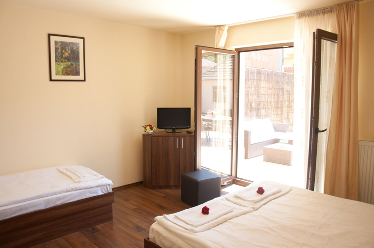 Bedroom 2, Vila Alma, Sanmartin