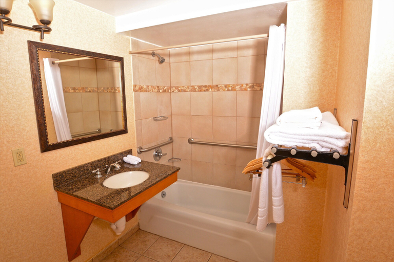 Bathroom 4, Odawa Hotel, Emmet