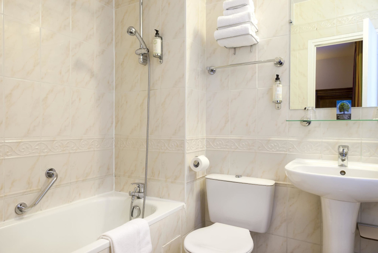 Bathroom 4, Timhotel Invalides Eiffel, Paris