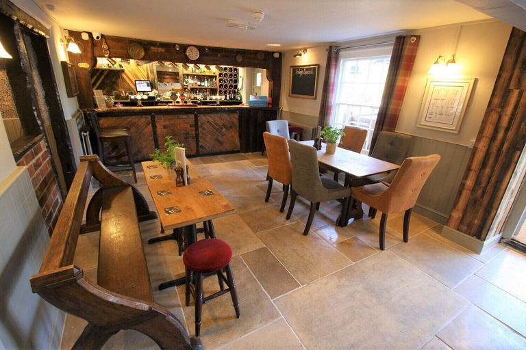 Food & Drinks 5, The Carpenters Arms, Hampshire