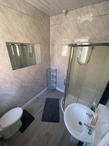 Bathroom 2, Blackpool Abode - 124 Elite Apartments, Blackpool