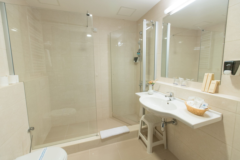 Bathroom 5, New City Hotel & Restaurant Niš, Niš