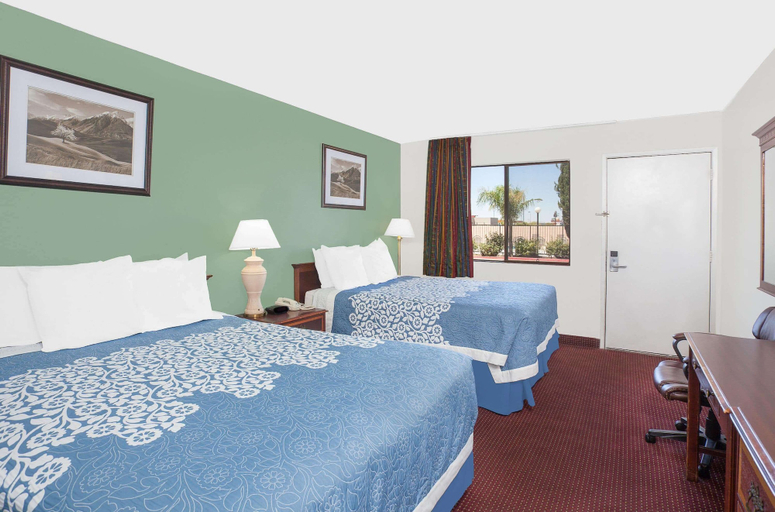 Bedroom 3, Days Inn by Wyndham Lost Hills, Kern