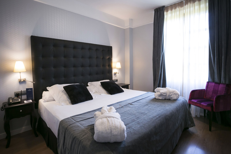 Bedroom 2, La Casa de La Trinidad Hotel by Casas y Palacios, Granada