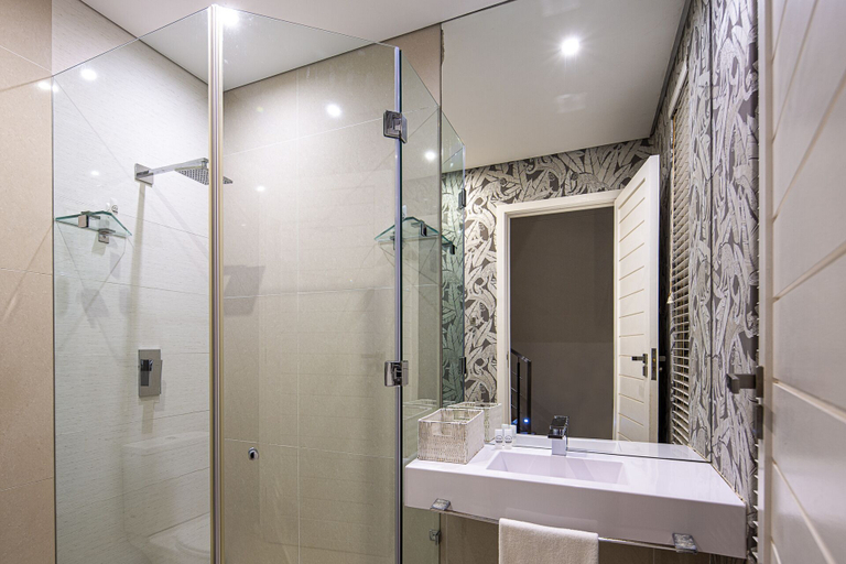 Bathroom 4, Dolphin Coast YOLO Spaces – Beach House Villa, iLembe
