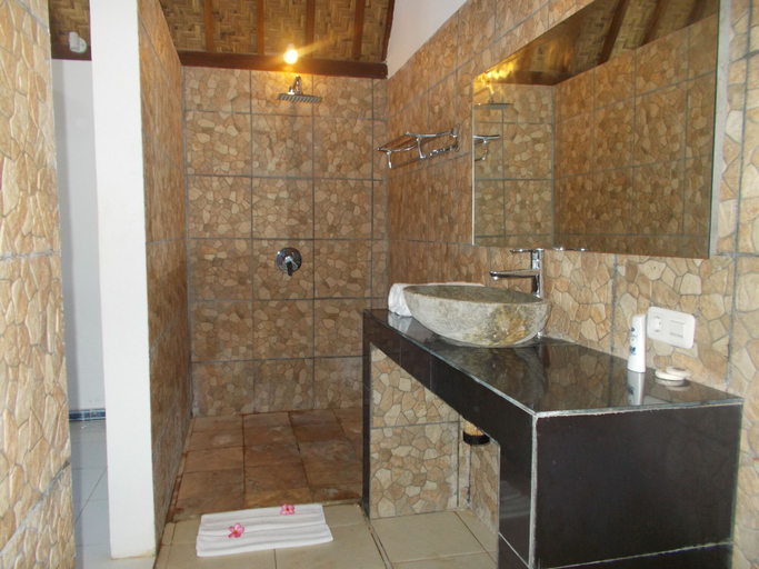 Bathroom 4, Blue Monkey Villas Resort & Ocean View, Lombok