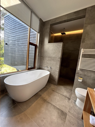 Bathroom 4, Mawün Lodge, Cautín