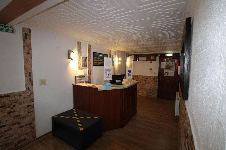 Others 4, Hostal Verdemar, Asturias