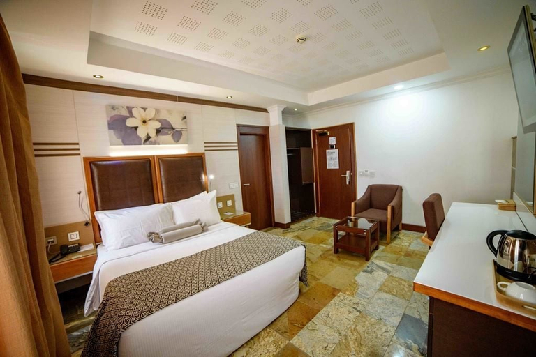 Bedroom 2, Rayjok Hotel And Suites, Obio/Akp