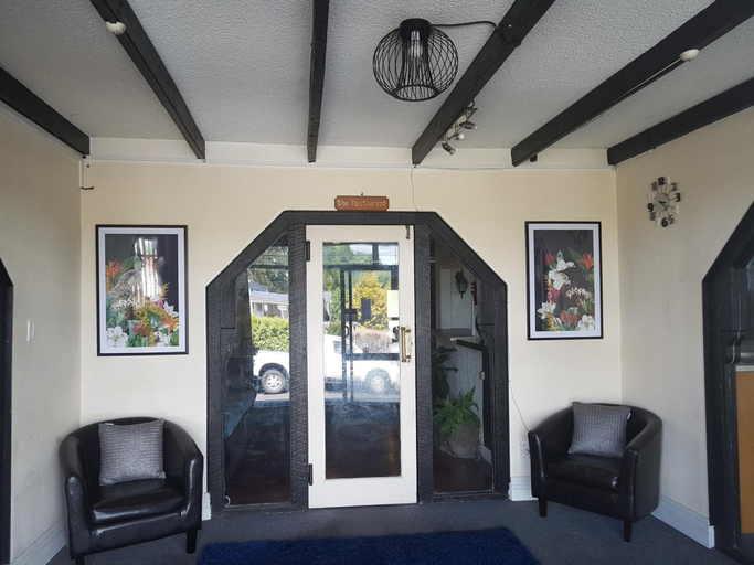 Others 4, Putaruru Arms Motor Inn, South Waikato