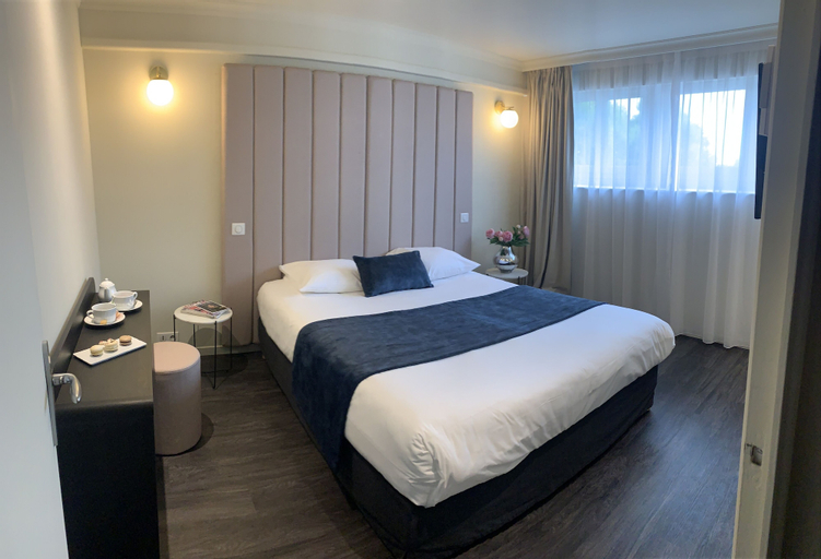 Bedroom 4, Le Saint-Georges Hotel & Spa, Saône-et-Loire