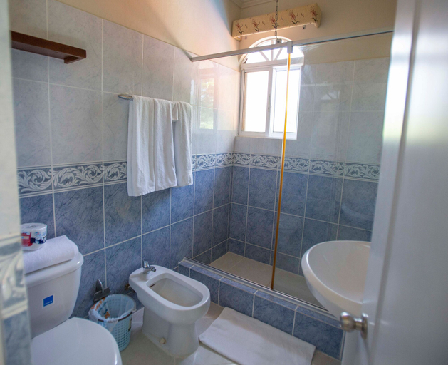 Bathroom 4, Private 6 Bedroom Villa Great for Parties, Sosua