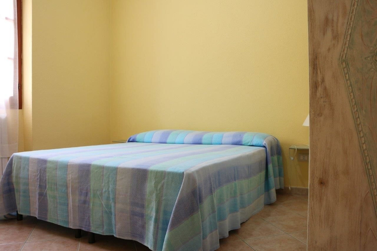 Room 4, Residenza del Comandante, Olbia-Tempio