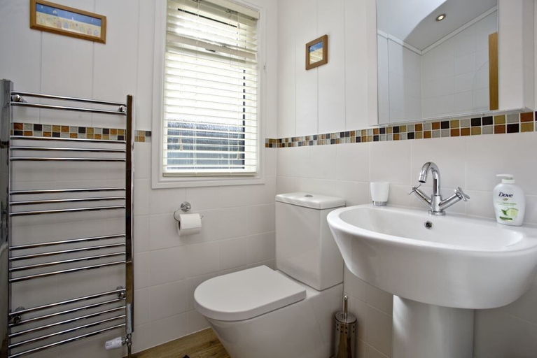 Bathroom 4, Salcombe Retreat, Devon