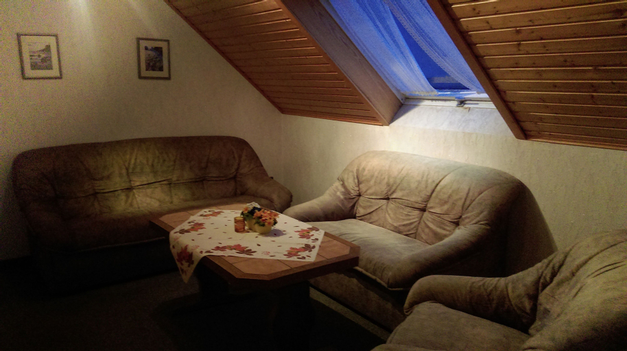 Bedroom 2, Pension Restaurant Schnorbus, Hochsauerlandkreis
