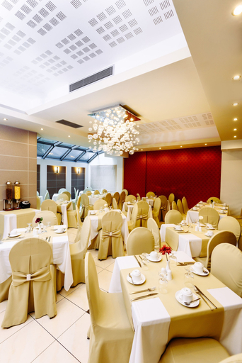 Food & Drinks 5, The Athens Mirabello, Attica