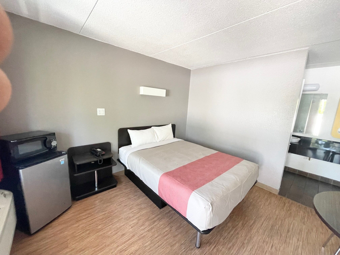 Bedroom 3, Suite Stay Evansville, Vanderburgh