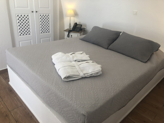 Bedroom 4, Aspa Caves, South Aegean