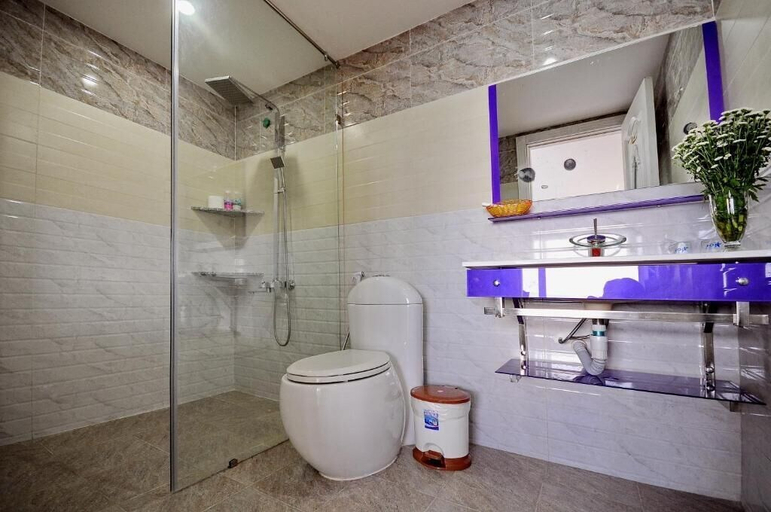 Bathroom 3, 101 Star Hotel, Nha Trang
