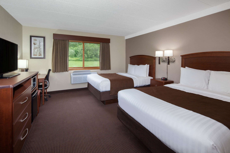 Bedroom 3, AmericInn by Wyndham Ironwood, Gogebic