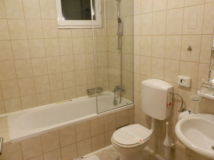 Bathroom 4, Penzion Kovac, Radovljica