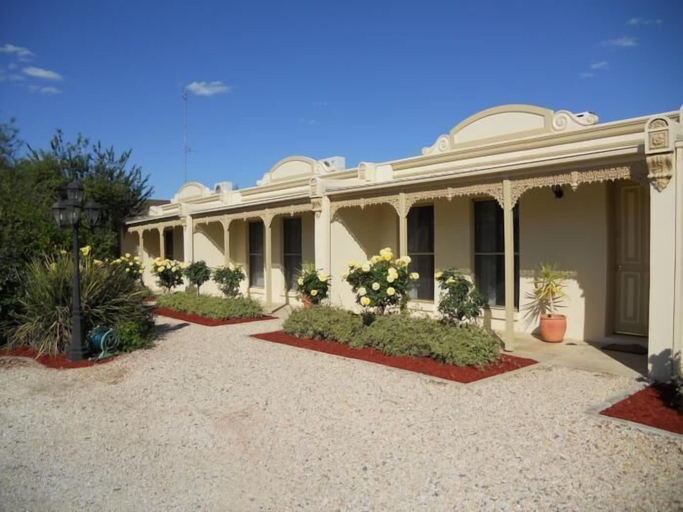 Exterior & Views 2, Acacia Terraces, Campaspe - Echuca