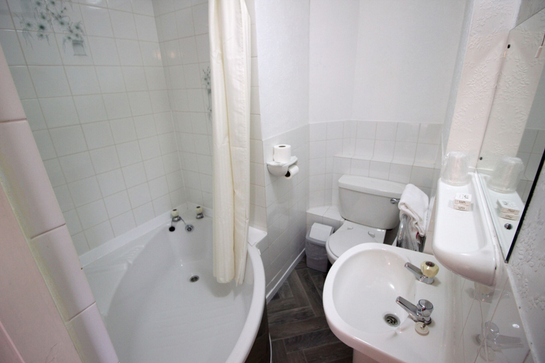 Bathroom 5, Headlands Hotel, Lancashire
