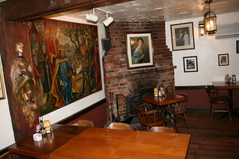 Others 5, The Olde Angel Inn, Niagara