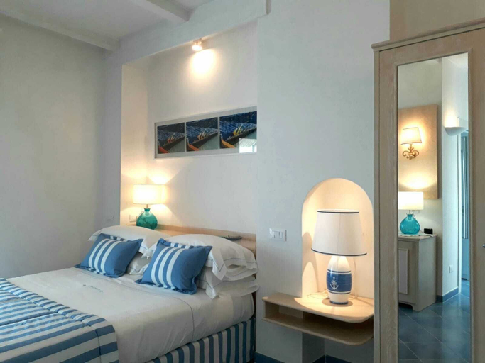 Bedroom 4, Hotel Aurora, Latina