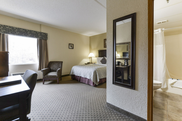 Bedroom 3, Grand View Inn and Suites, Taney