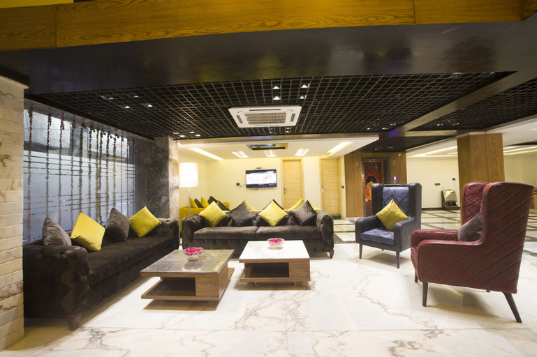 Public Area 3, Staybook Hotel Nitya Maharani, West