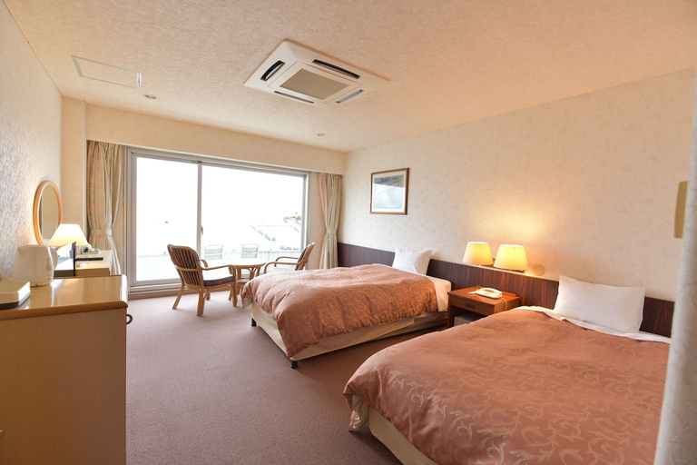 Bedroom 3, Ibusuki Seaside Hotel, Ibusuki
