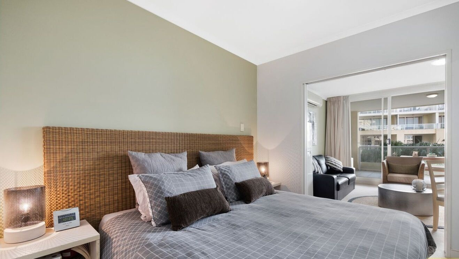 Bedroom 3, BASE Holidays - Ettalong Beach Premium Apartments, Gosford - West