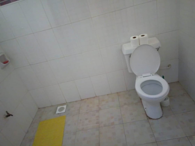 Bathroom, Bykay Hotel, Ugenya