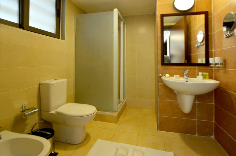Bathroom 5, Public Security Hotel & Chalets, Aqaba