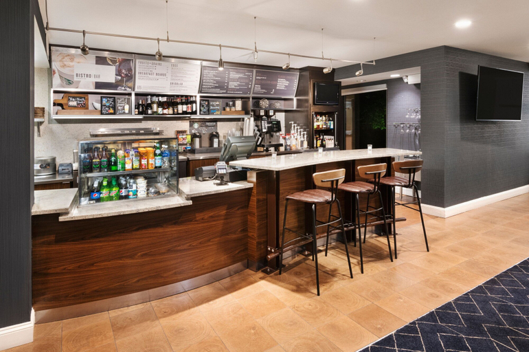 Food & Drinks 5, Courtyard by Marriott Burlington, Alamance
