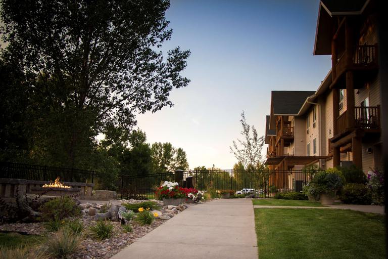 Exterior & Views 2, Best Western Plus Riverfront Hotel & Suites, Cascade