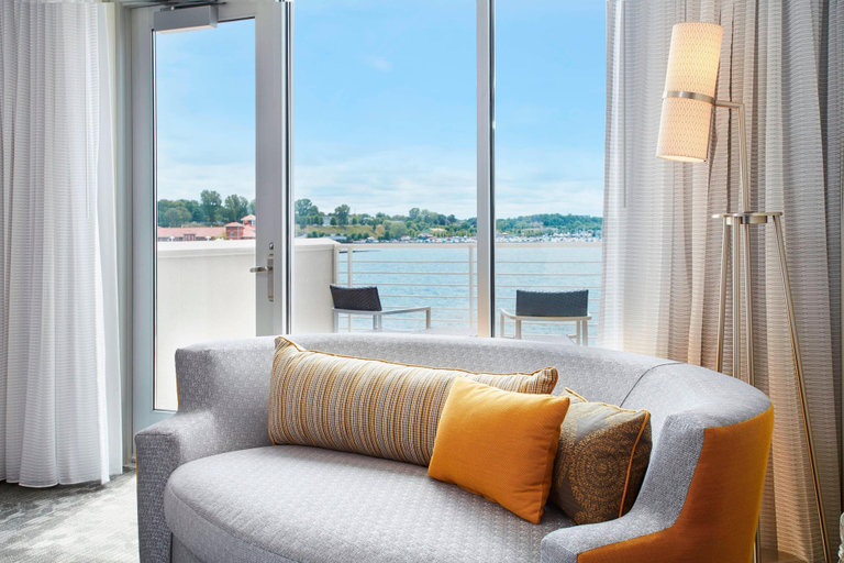 Bedroom 2, Courtyard by Marriott Erie Bayfront, Lake Erie
