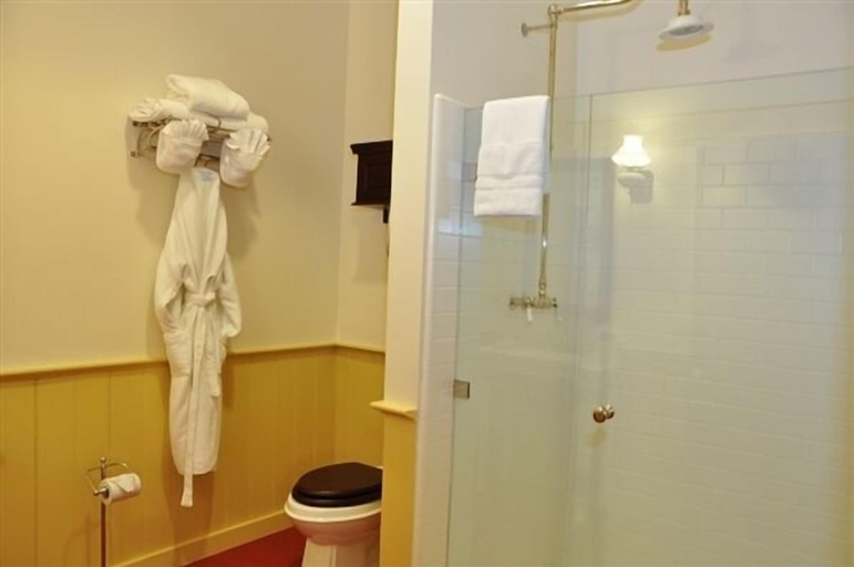 Bathroom 4, Cosmopolitan Hotel & Restaurant, San Diego