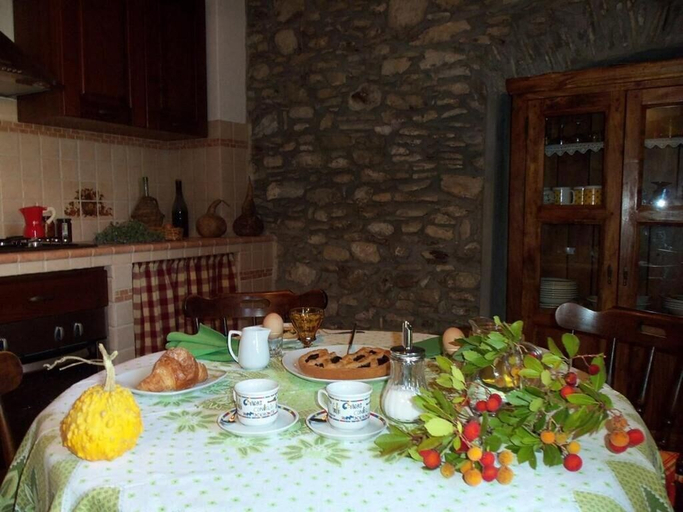 Others 4, Agriturismo A Veggia Vigna, Savona