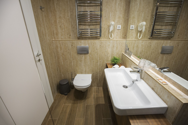 Bathroom 5, New City Hotel & Restaurant Niš, Niš