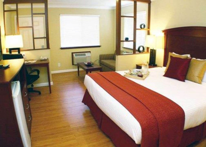Bedroom 3, Quality Inn & Suites, Santa Cruz Mountains, Santa Cruz
