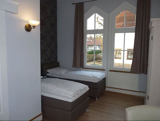 Bedroom 4, Gästehaus Unsere Stadtvilla, Zollernalbkreis