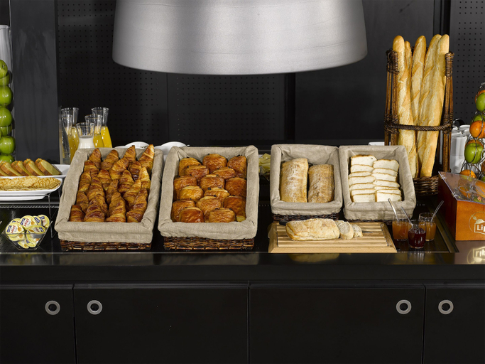 Food & Drinks 5, KYRIAD Sedan, Ardennes