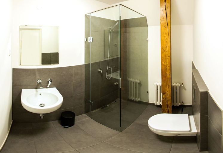 Bathroom 3, Hotel Vila Olga, Kolín