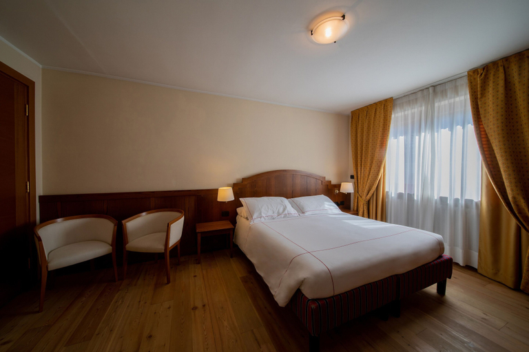 Bedroom 2, Hotel Cresta et Duc, Aosta