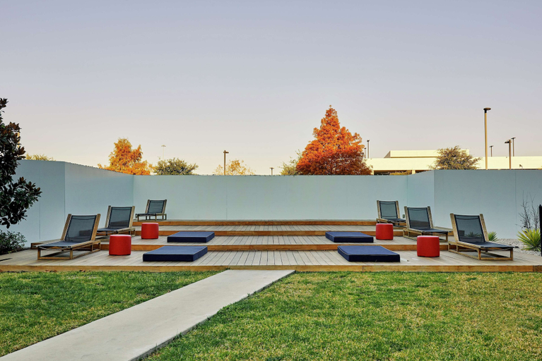 Exterior & Views 2, NYLO Las Colinas Hotel, Tapestry Collection by Hilton, Irving