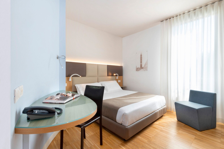 Bedroom 5, GHV Hotel, Vicenza