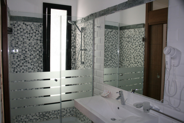 Bathroom 3, Apartamentos Coronado, Málaga