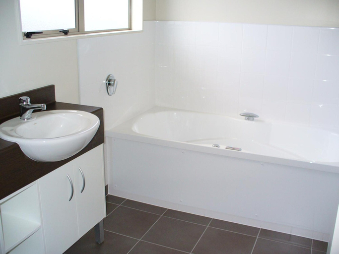 Bathroom 5, Executive on Fenton, Rotorua